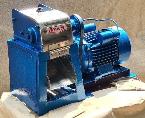 Portable Cassava Grater