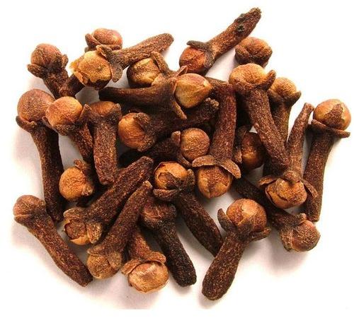 Clove Pods, Packaging Type : Packet