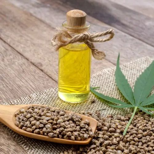 Hemp Seed Oil, Packaging Size : 1Kg, 25Kg, 50Kg, 200Kg, IBC