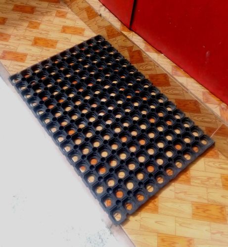 RUBBER HOLLOW MAT 22MM, Size : Multisizes