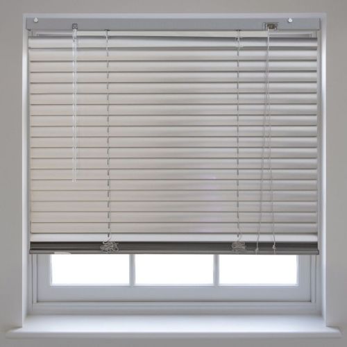 PVC Venetian Blinds, For Window Use, Feature : Easily Washable, Good Quality