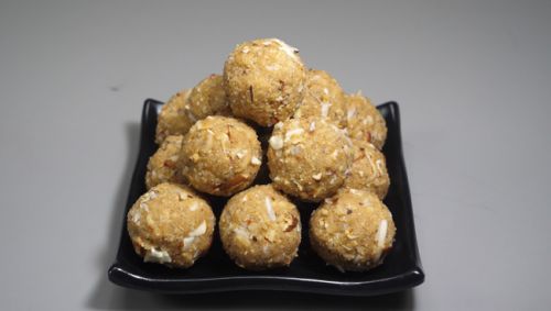 Gond Laddu, Packaging Type : Sweet Box