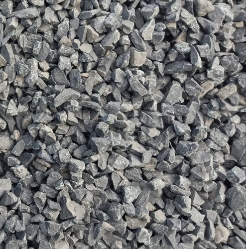 Aggregate Crushed Stone Chips, For Construction, Size : 10-20mm, 20-30mm, 5-10mm, 9-12mm, 40-60mm