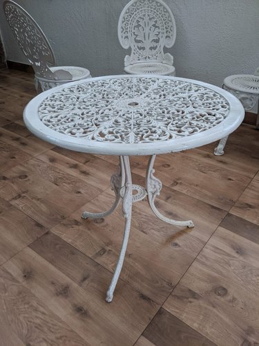 Aluminium Table, Shape : Circle Shaped