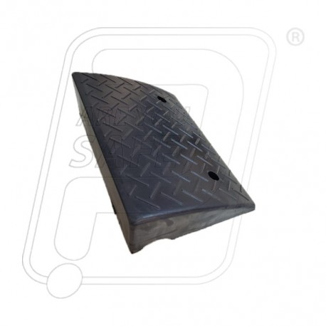 RUBBER CURB RAMP, For Suitable Parking Lots In Mall, Hospitals, Clubs, Industries, Basement, Multiplexes