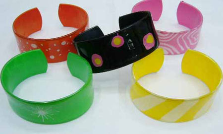 Fine Acrylic Bracelet, Gender : Women