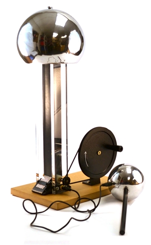 Hand Operated Van De Graaff Generator, For Laboratory, Output Type : AC Single Phase, AC Three Phase