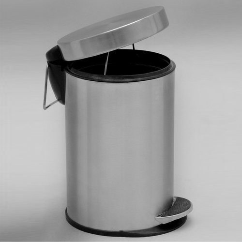 Stainless Steel Plain Pedal Bin, Size : Small