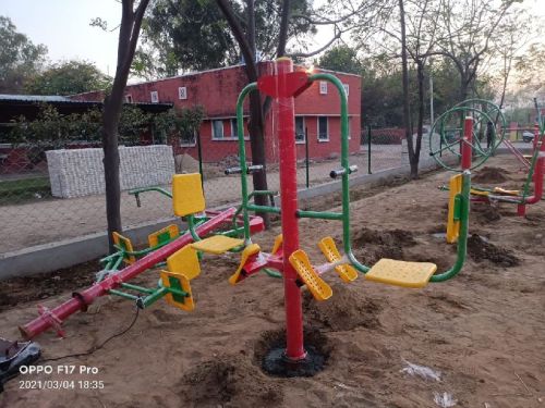 Metal Open Gym For Children, Feature : Attractive Look, Colorful Pattern, Long Life