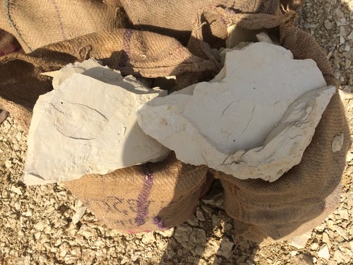 Multani Mitti Lumps, Feature : Light Weight, Prefect Shape