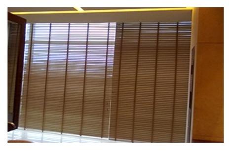 Veevaa Plain Iron Faux Wood Blind, Color : Brown