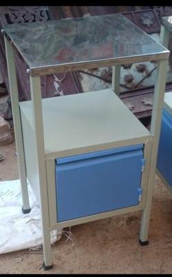 Polished Metal Bedside Locker, For Home Use, Offiice Use, Safety Use, School, Size : 72x36x27cm, 75x32x20cm