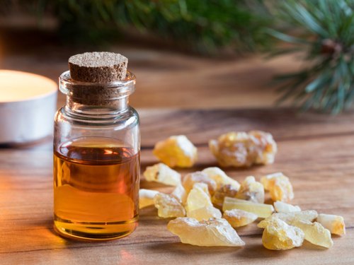 Natural Somalian Frankincense Essential Oil, For Cosmetics, Medicines, Form : Liquid