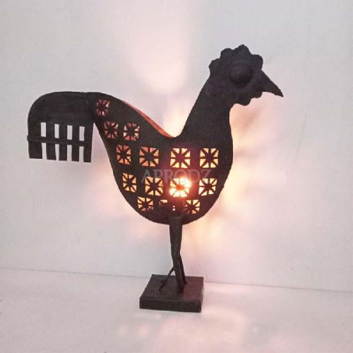 Vintage Carved Standing Rooster Figurine, Pattern : Carved 