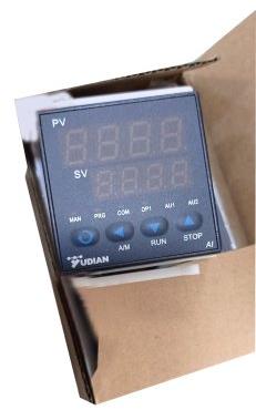 Yudian PID Temperature Controller, Voltage : 250V