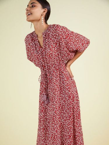 Cape Sleeves Elasticated Dress, Size : XS, M, XL, XXL