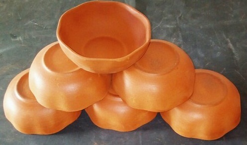 Clay Flower Bowl, Feature : Light Weight, Highly Durable, Alluring Look .