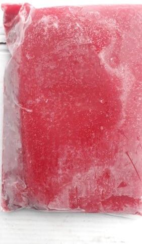 Frozen Strawberry Pulp, Packaging Type : Plastic Pouch