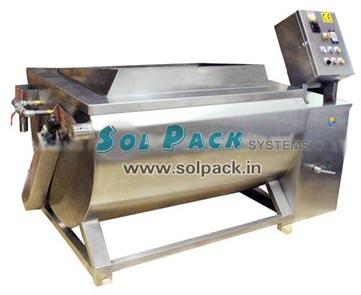 Universal Vegetable Washer, Capacity : Leaf: 12-16kg/3~5mins, 120-160kg/H