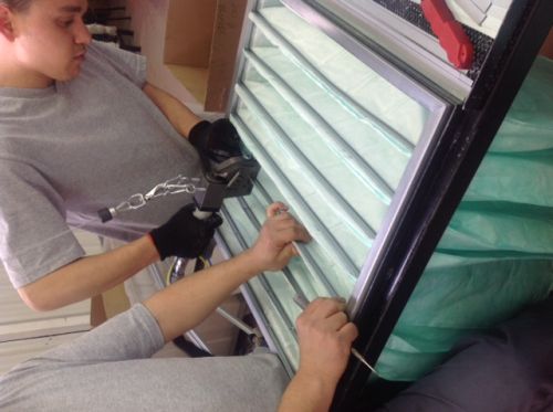 Mild Steel Pneumatic Clinching Machine, Certification : CE Certified