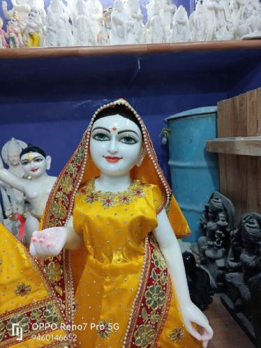 Polished Marble Radha Statue, For Dust Resistance, Shiny, Size : Standard