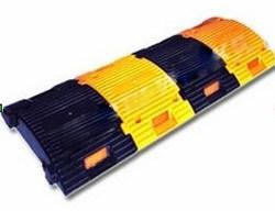 Rubber Road Safety Speed Breaker, Feature : Optimum Quality, Smooth Finish