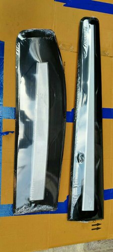 Plastic With Paint Polished Mahindra Car Side Beading, Color : Chrome