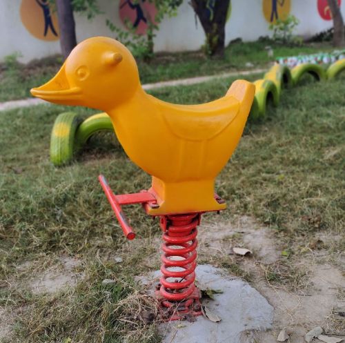 Color Coated Cast Iron Spring Duck Rider, For Playing, Color : Yellow