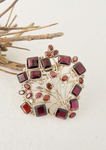 High Quality Durable Rhodolite Pendant Brooch