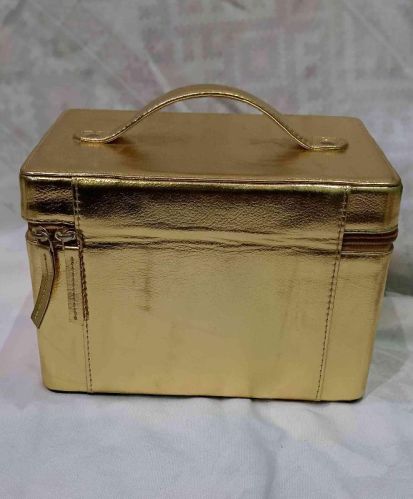 Rectangular Rexine Jewelry Box, For Storing Jewellery, Size : 100x100x40cm, 150x150x60cm, 200x200x80cm