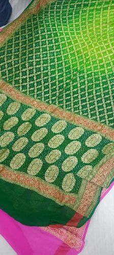 Resha Weaves Bandhej Silk Saree, Age Group : All
