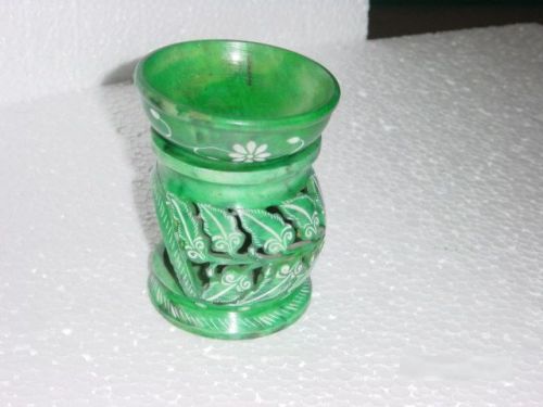 Polished Natural Stone Handcrafted Aroma Diffuser, Feature : Rust Proof, Shiny Look, Humidity Control