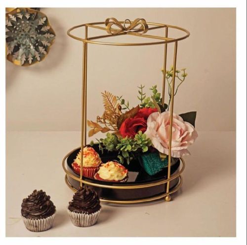 Metal Basket Hamper With Tray, For Gifting, Size : 30x19x10cm