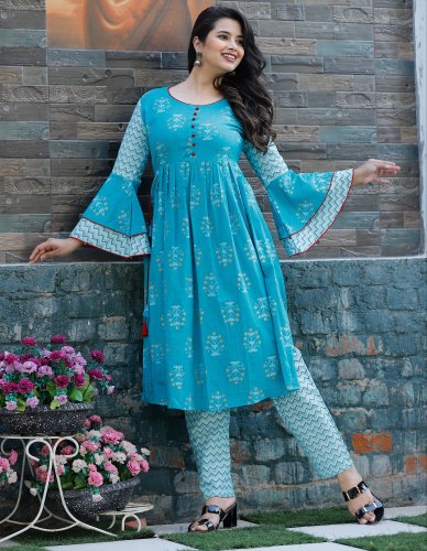 Ladies Floral Printed Kurti Pant Set, Size : M(38), L(40), XL(42), XXL(44)