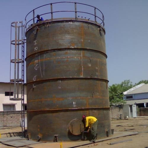 Mild Ssteel Vertical Storage Tank, Shape : Cylindrical