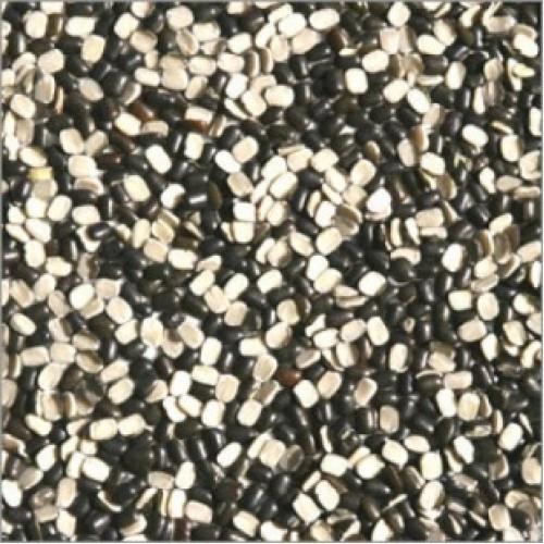 Organic Split Black Urad Dal, Specialities : Good Quality, Good For Health