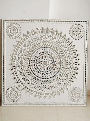 Lippan Art On Wall (Mud & Mirror)