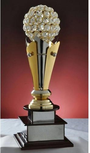 Brass Diamond Trophy, For School, College, Corporate Sector, Color : Golden (Gold Plated)