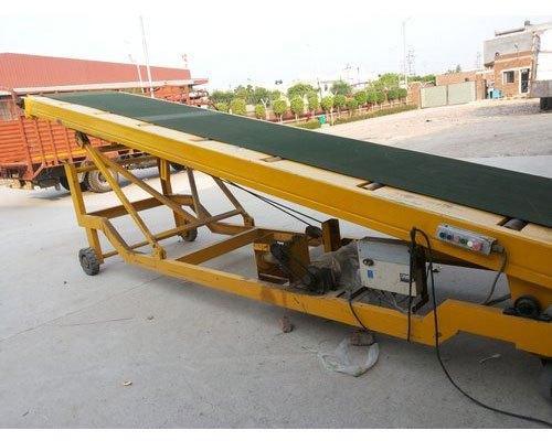 Maxx Engineers Belt Conveyor, Material Handling Capacity : 200-500 Kg