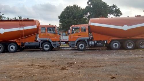 Black Iron Heavy Bulker Trailer