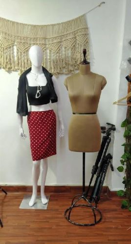 Full Body Fiber Mannequin Dummy, For Mall Use, Gender : Female