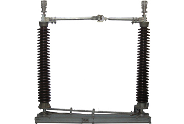 Centre Break Type Isolator (disconnector), For Commercial, Indistrial, Certification : Rdso Certify