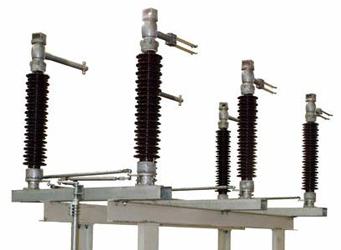 Double Break Center Rotating Type Isolator, For Commercial, Indistrial, Certification : Rdso Approved