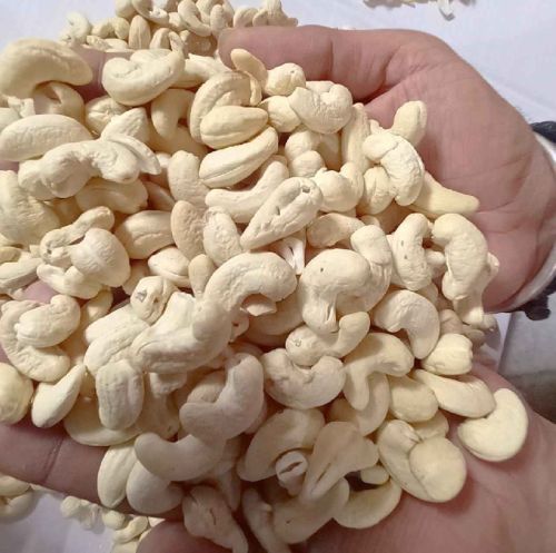 Curve Cashew Nuts, For Food, Snacks, Packaging Type : Pouch, Sachet Bag, Tinned Can, Vacuum