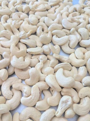 Curve Cashew Nuts, For Food, Snacks, Sweets, Certification : FSSAI Certified