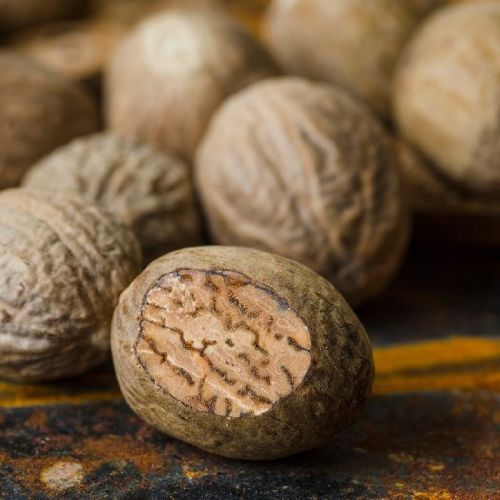 Nutmeg, For Cooking, Specialities : Long Shelf Life, Good Quality