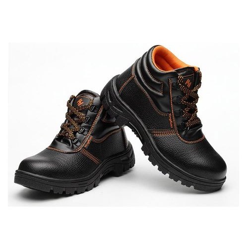 3M Safety Shoes, For Constructional, Industrial Pupose, Packaging Type : Paper Box, Plastic Box