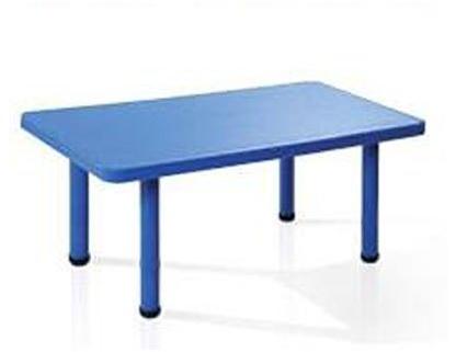 Plastic Polished Rectangular School Table