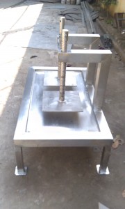 Paneer and Cheese Press Machine, Certification : Ce Certified, Iso 9001:2008