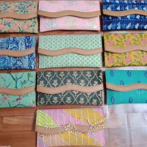 Polyurethane Printed Ladies Clutch, Color : Multicolor